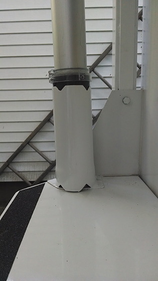 Flagpole adapted 1